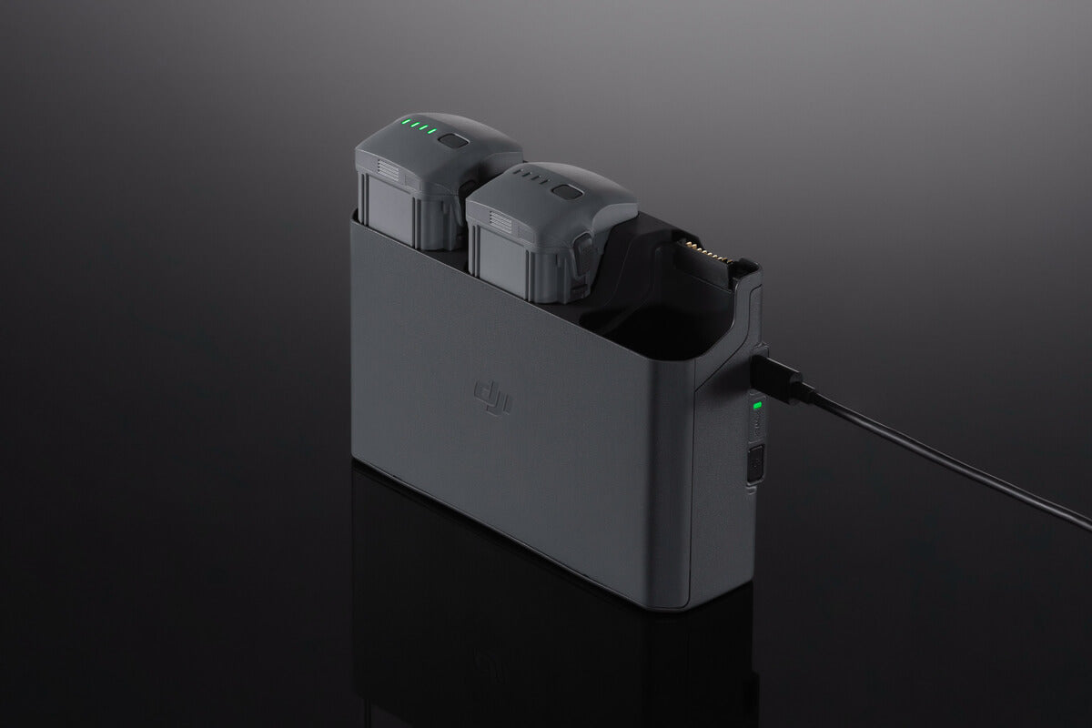 DJI Air 3 Battery Charging Hub - En uso para cargar baterías