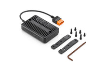 DJI Power módulo adaptador de panel solar (MPPT) - Detalle del puerto XT60 y circuito MPPT