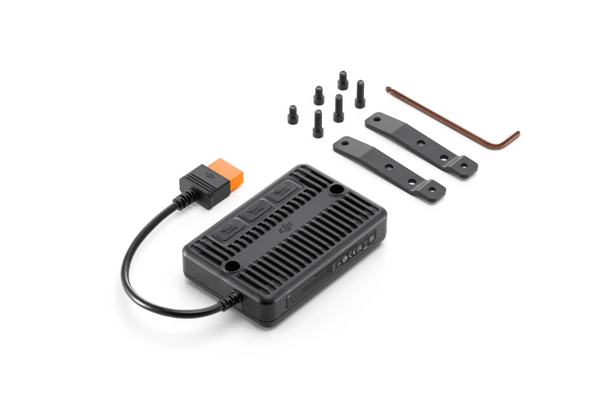 DJI Power módulo adaptador de panel solar (MPPT) - Detalle del puerto XT60 y circuito MPPT