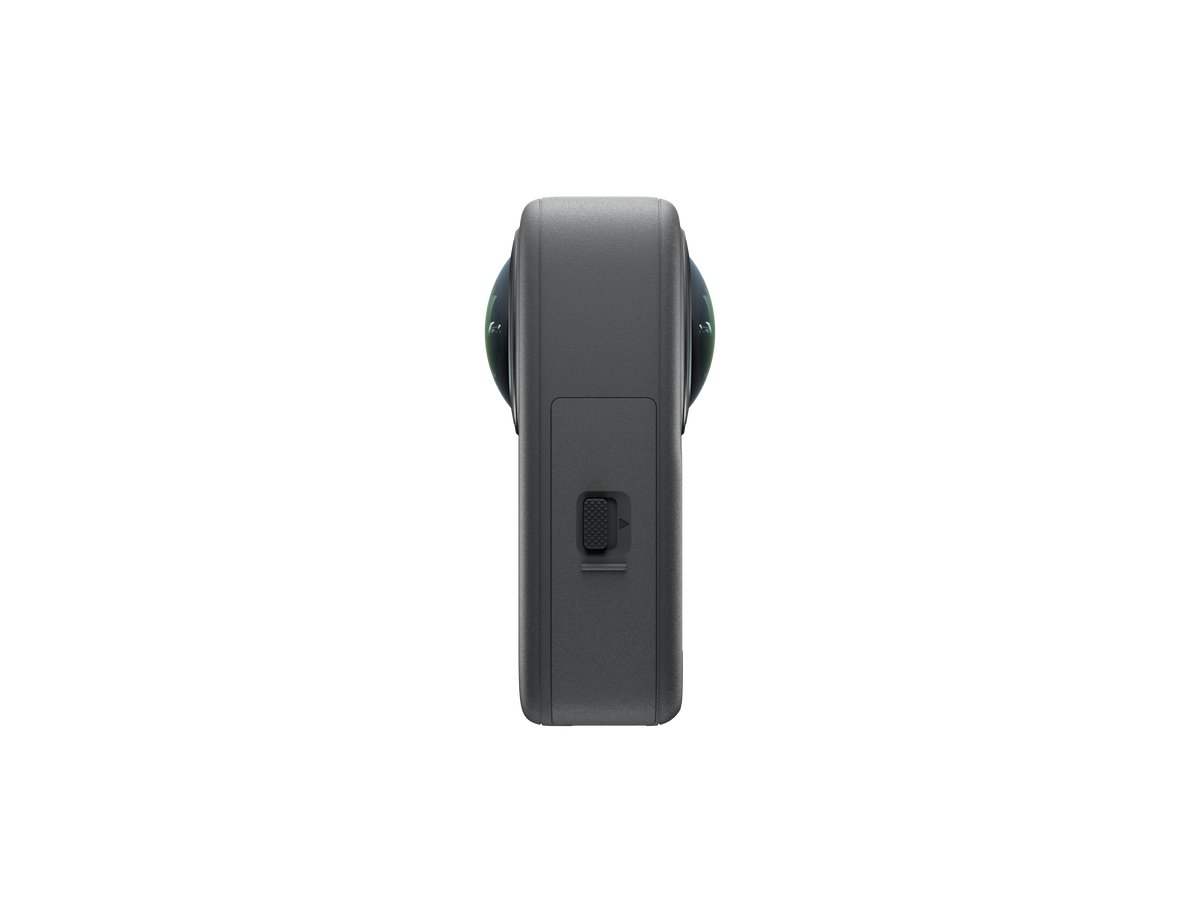DJI Osmo 360 - Puertos y conexiones de la cámara 360°