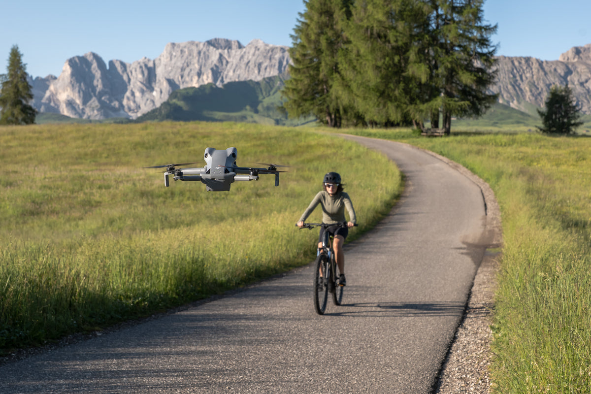 DJI Mini 5 Pro - Dron con cámara para fotografía y grabación aérea