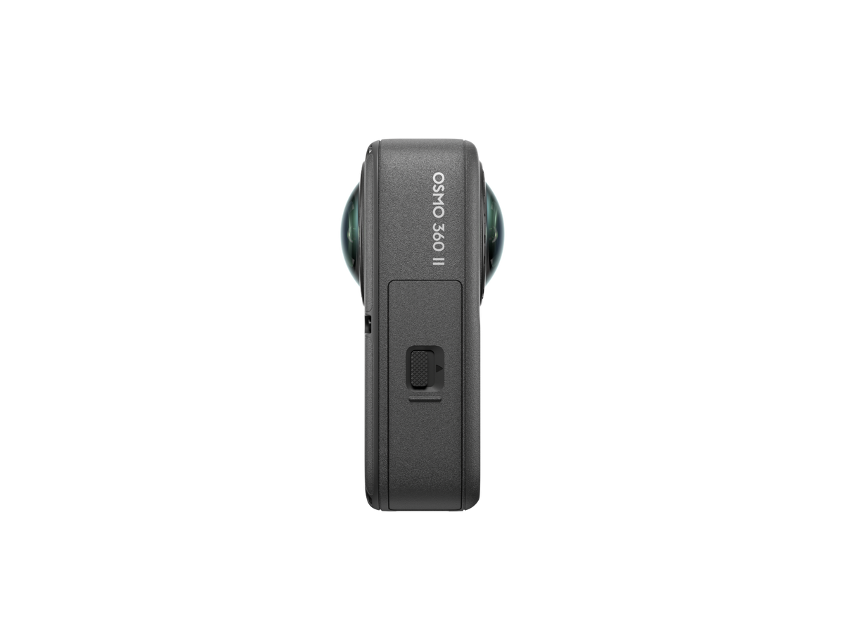 Vista lateral izquierda de la cámara DJI Osmo 360 II