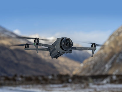 DJI Mavic 4 Pro - Sistema de triple cámara y lentes del dron