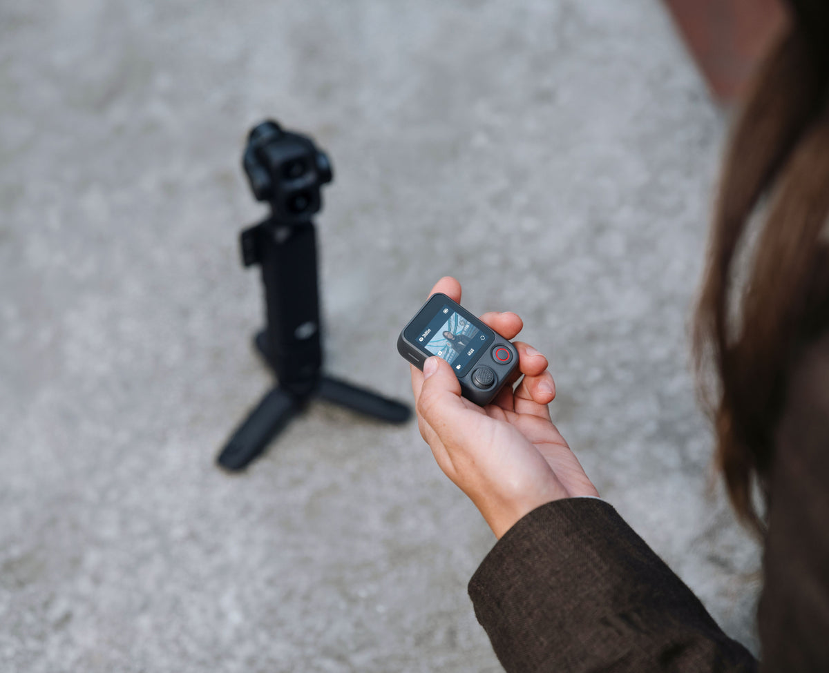 DJI Osmo Pocket 4 Pro - Cámara de bolsillo para grabación de viajes, vlogs y contenido diario