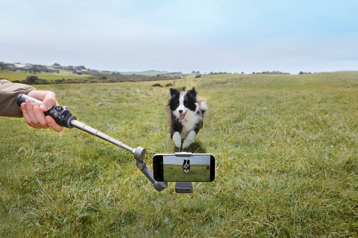 DJI Osmo Mobile 7P - Estabilizador para smartphone para grabación de contenido y vlogs