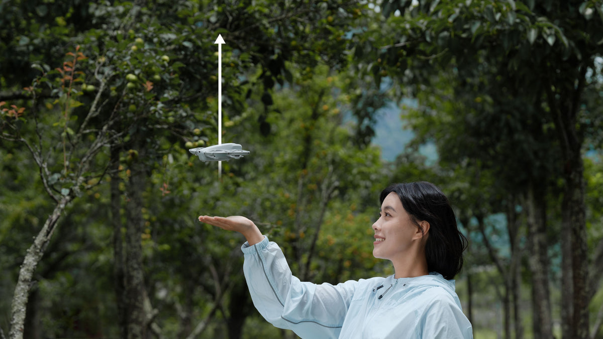 DJI Neo - Dron compacto para grabación aérea y seguimiento de sujetos